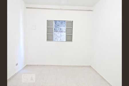 Quarto de casa para alugar com 1 quarto, 40m² em Parque Edu Chaves, São Paulo