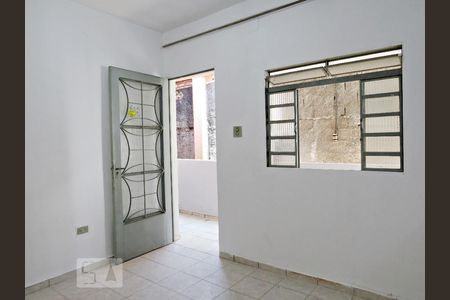 Sala de casa para alugar com 1 quarto, 40m² em Parque Edu Chaves, São Paulo