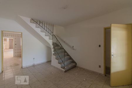 Sala de casa para alugar com 3 quartos, 220m² em Vila Scarpelli, Santo André