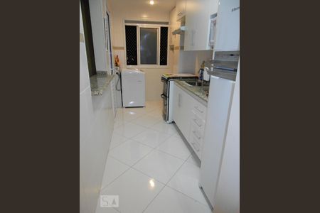Cozinha  de apartamento para alugar com 2 quartos, 58m² em Vila Osasco, Osasco