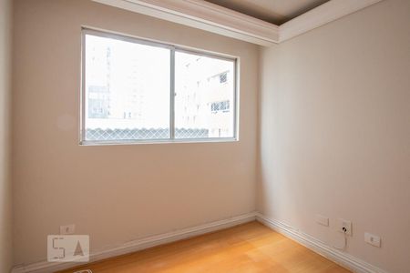 Sala de apartamento para alugar com 1 quarto, 35m² em Centro, Curitiba