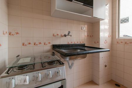 Cozinha de apartamento para alugar com 1 quarto, 35m² em Centro, Curitiba