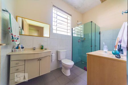 Banheiro  de casa para alugar com 2 quartos, 120m² em Vila Assunção, Santo André