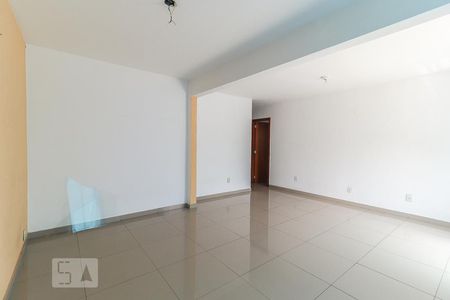 Sala de casa de condomínio à venda com 3 quartos, 245m² em Freguesia de Jacarepaguá, Rio de Janeiro