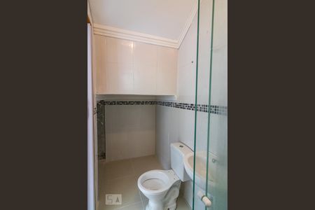 Banheiro de apartamento para alugar com 1 quarto, 25m² em Rudge Ramos, São Bernardo do Campo