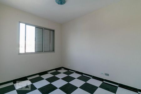 Quarto 1 de apartamento para alugar com 2 quartos, 49m² em Vila Carmosina, São Paulo