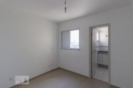 Quarto de apartamento à venda com 2 quartos, 70m² em Vila Cavaton, São Paulo