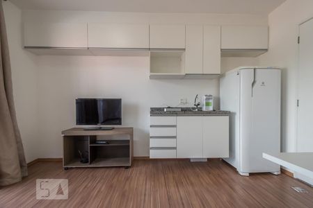 Cozinha de apartamento para alugar com 1 quarto, 32m² em Santo Amaro, São Paulo