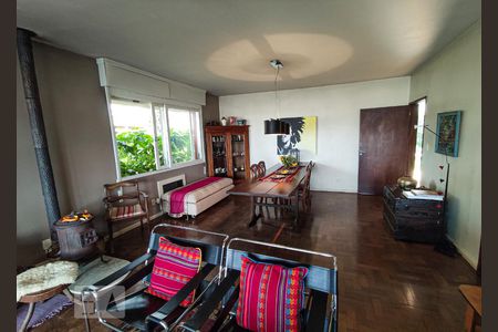 Detalhe Sala de casa à venda com 4 quartos, 269m² em Guarani, Novo Hamburgo