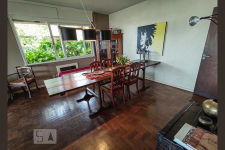 Detalhe Sala de jantar de casa à venda com 4 quartos, 269m² em Guarani, Novo Hamburgo