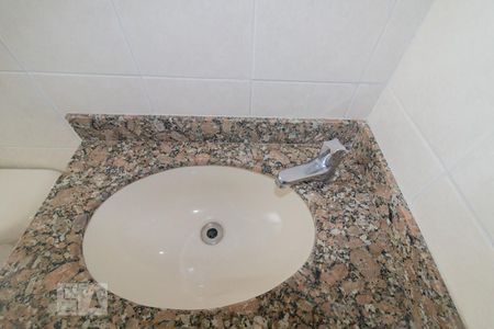 Banheiro - Torneira de apartamento para alugar com 2 quartos, 60m² em Vila Amália (zona Norte), São Paulo