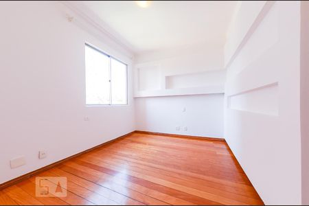 Quarto 1 de apartamento para alugar com 3 quartos, 90m² em Gutierrez, Belo Horizonte