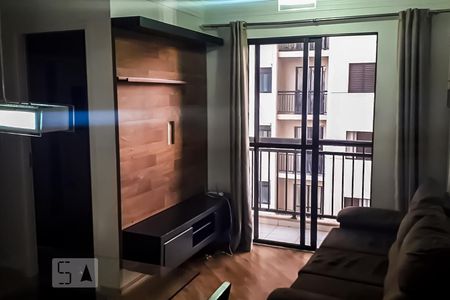 Sala de apartamento para alugar com 2 quartos, 50m² em Jardim Flor da Montanha, Guarulhos