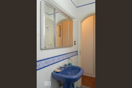 Casa à venda com 580m², 6 quartos e 4 vagas Casa à venda com 580m², 6 quartos e 4 vagasBanheiro do Quarto 1