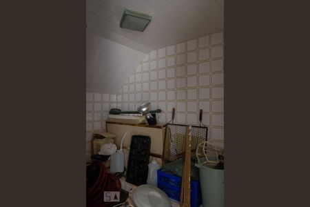 Casa à venda com 580m², 6 quartos e 4 vagas Casa à venda com 580m², 6 quartos e 4 vagasSauna