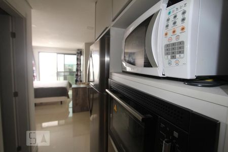 Cozinha de kitnet/studio para alugar com 1 quarto, 30m² em Rebouças, Curitiba