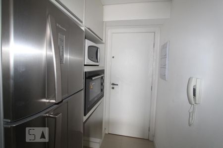 Cozinha de kitnet/studio para alugar com 1 quarto, 30m² em Rebouças, Curitiba