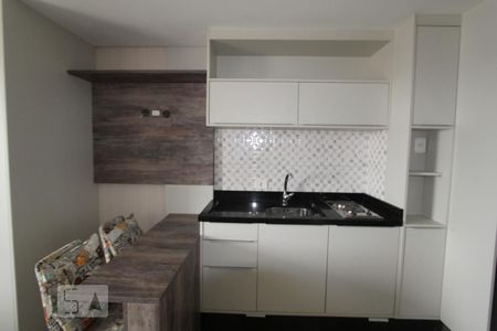 Cozinha de kitnet/studio para alugar com 1 quarto, 30m² em Rebouças, Curitiba