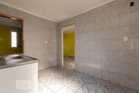 Cozinha de apartamento à venda com 2 quartos, 56m² em Conjunto Residencial José Bonifácio, São Paulo