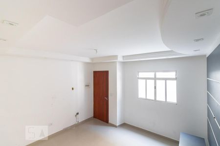 Sala de casa de condomínio à venda com 2 quartos, 50m² em Parada Xv de Novembro, São Paulo