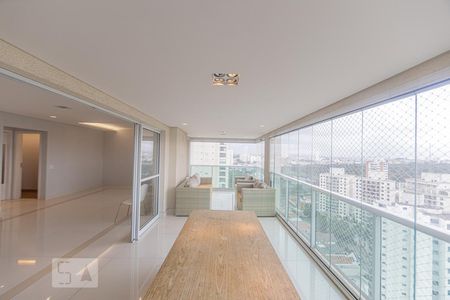 Varanda Sala de apartamento à venda com 3 quartos, 156m² em Jardim Avelino, São Paulo