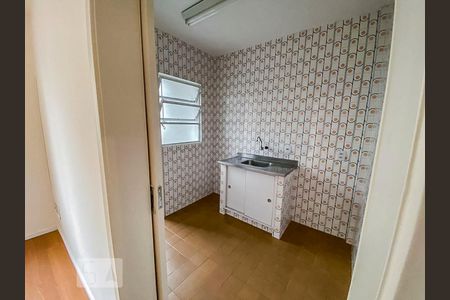 Cozinha de apartamento para alugar com 1 quarto, 47m² em Centro Histórico, Porto Alegre