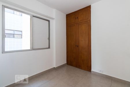 Quarto 2 de apartamento para alugar com 2 quartos, 55m² em Vila Olímpia, São Paulo