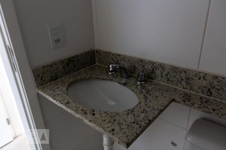 Banheiro de apartamento para alugar com 2 quartos, 63m² em Vila Isabel, Rio de Janeiro