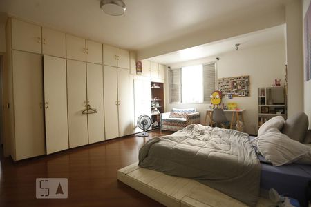 Quarto 4- Suíte de apartamento para alugar com 4 quartos, 347m² em Bela Vista, São Paulo