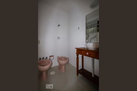 Lavabo de apartamento para alugar com 3 quartos, 107m² em Santa Cecilia, São Paulo