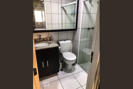 Banheiro da Suíte de kitnet/studio para alugar com 1 quarto, 38m² em Jardim Flor da Montanha, Guarulhos