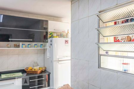 Cozinha de apartamento à venda com 2 quartos, 56m² em Vila Amélia, São Paulo