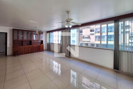 Sala de apartamento para alugar com 4 quartos, 222m² em Icaraí, Niterói