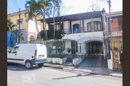 Fachada de casa à venda com 5 quartos, 290m² em Vila Monumento, São Paulo