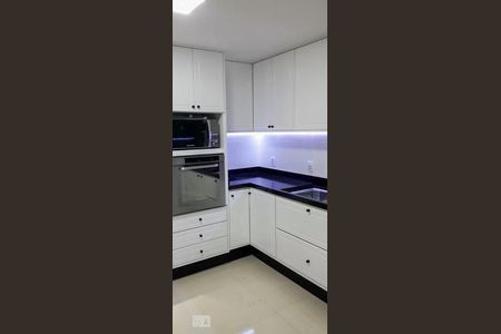 Cozinha de casa à venda com 3 quartos, 170m² em Vila Ester (zona Norte), São Paulo