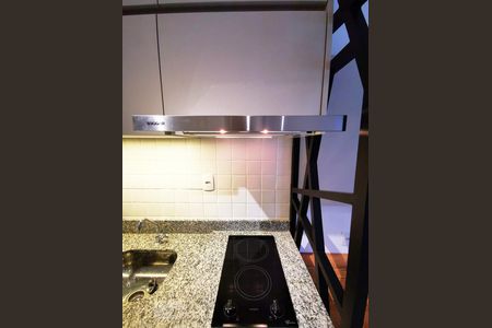 Cozinha de kitnet/studio à venda com 1 quarto, 28m² em Bela Vista, São Paulo