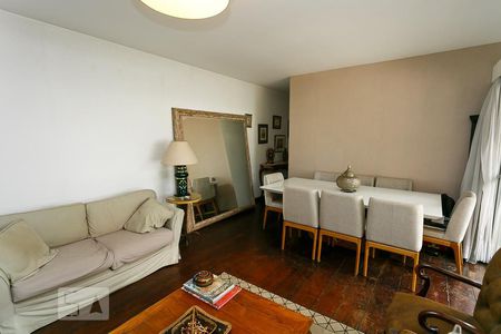 Apartamento à venda com 150m², 4 quartos e 2 vagasSala