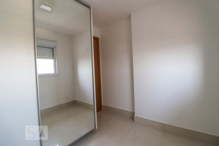 Quarto 1 de apartamento para alugar com 2 quartos, 70m² em Setor Bueno, Goiânia