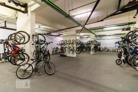 Apartamento à venda com 75m², 2 quartos e 1 vaga Apartamento à venda com 75m², 2 quartos e 1 vagaBicicletário