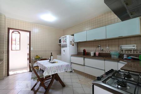 Cozinha - Armários de casa de condomínio para alugar com 4 quartos, 300m² em Anil, Rio de Janeiro