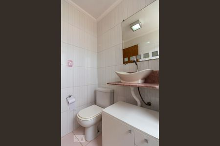 Banheiro de apartamento à venda com 2 quartos, 60m² em Vila Tiradentes, São Paulo