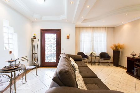 Casa à venda com 750m², 4 quartos e 8 vagasSala