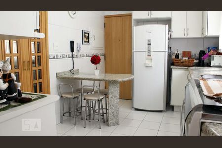 Cozinha de apartamento à venda com 3 quartos, 104m² em Santa Cecília, São Paulo