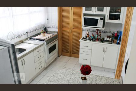 Cozinha de apartamento à venda com 3 quartos, 104m² em Santa Cecília, São Paulo