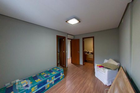 Quarto 1 de casa para alugar com 3 quartos, 140m² em Cavalhada, Porto Alegre