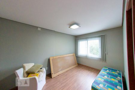 Quarto 1 de casa para alugar com 3 quartos, 140m² em Cavalhada, Porto Alegre