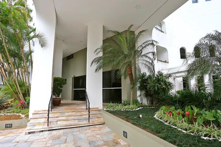 Entrada de apartamento à venda com 4 quartos, 156m² em Vila Andrade, São Paulo