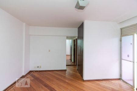 Sala de apartamento para alugar com 2 quartos, 80m² em Ipiranga, Belo Horizonte