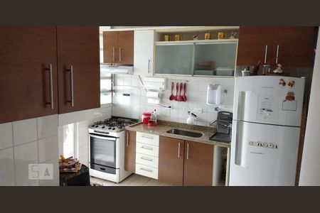 Cozinha  de apartamento à venda com 3 quartos, 78m² em Jardim Ester Yolanda, São Paulo