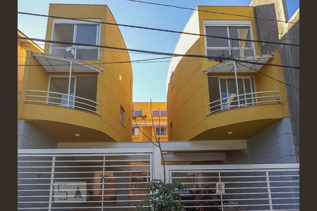 Fachada de casa de condomínio à venda com 3 quartos, 117m² em Vila Pereira Cerca, São Paulo